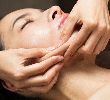 Psychosomatic ™ arcmasszázs tanfolyam