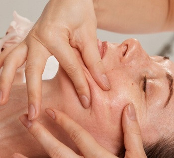 Mélyszöveti Myofascial™ arcmasszázs tanfolyam