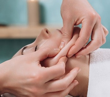 Myofascial ™  arcmasszázs tanfolyam
