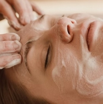 ANTI WRINKLE SCULPTING ™ arcmasszázs tanfolyam