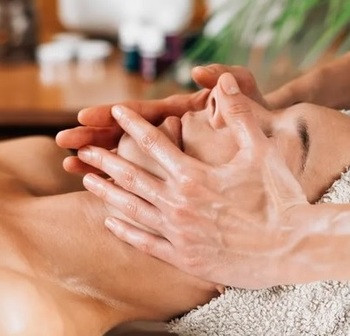 BEAUTY SHAPE ™ feszesítő arc és testmasszázs tanfolyam