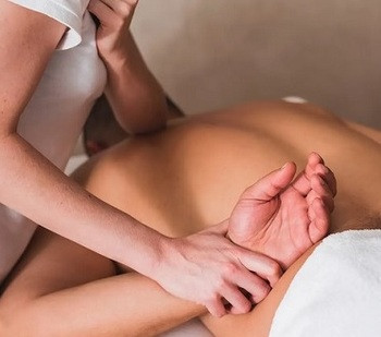 ELEMENTAL RENEWAL ™  Öt Elem Újjáélesztő masszázs tanfolyam