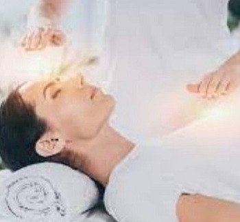 INNER TEMPLE JOURNEY ™ spirituális mélyutazás masszázs tanfolyam