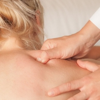 SPINE THERAPY ™ gerincmobilizáló masszázs tanfolyam