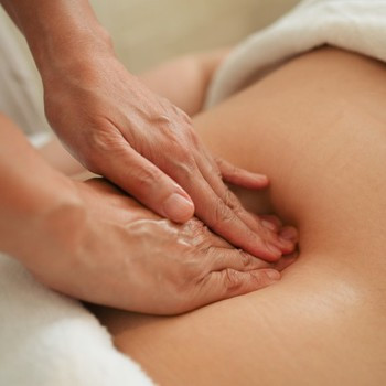 WOOD ESSENCE RITUAL ™ Fa Elem Újjászületés masszázs tanfolyam