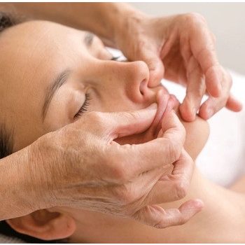 Sculptural Face Lifting – Szobrászati arcfelvarrás tanfolyam