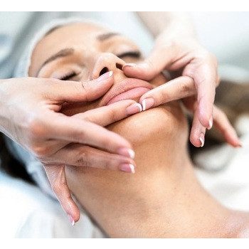 Queen’s Lifting Facial - Királynő Lifting arcmasszázs tanfolyam