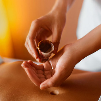 AYURVEDIC TOUCH ™ méregtelenítő masszázs tanfolyam