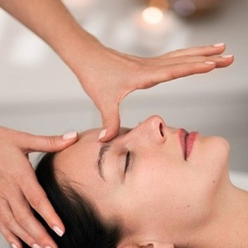 29 pontos ayurvédikus fájdalomcsillapító marma terápia tanfolyam